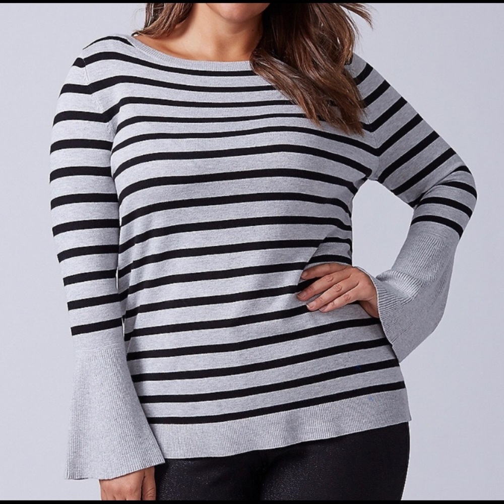 NWT🍓 Striped Bell Sleeve Sweater